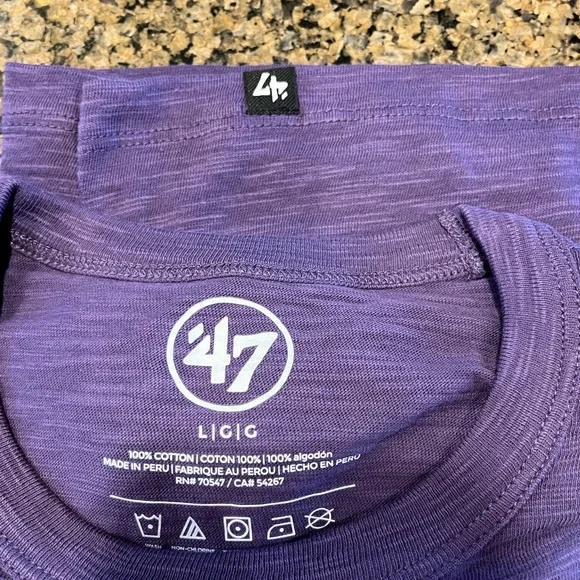 Niagara University short sleeve purple T-shirt.  NWT  Size L football - Picture 5 of 7